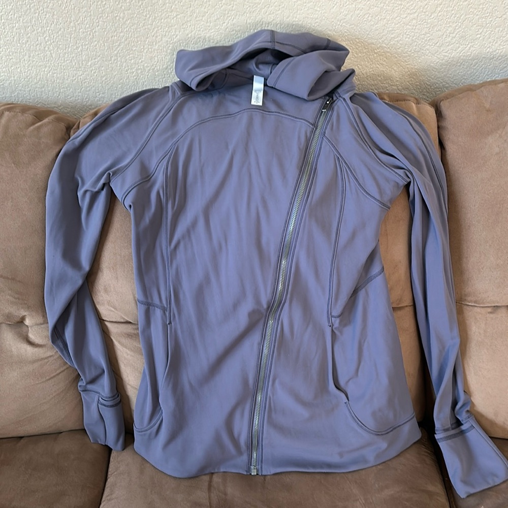 Lululemon size 10 lightweight jacket